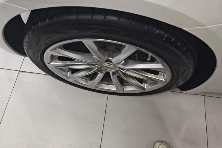 Used Porsche 718 2018 Cayman 2.0T
