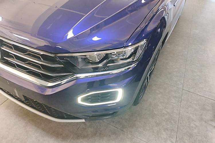 Used Volkswagen T-ROC 2021 280TSI DSG Two-Wheel Drive Comfort Connect Edition
