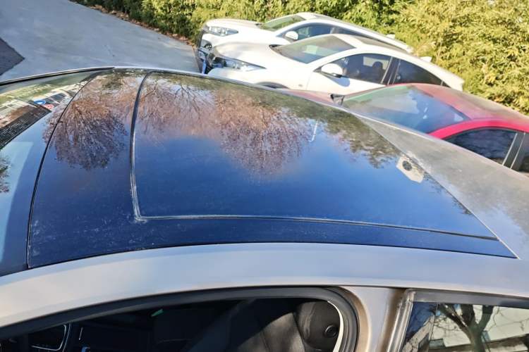 Used Volkswagen Golf 2017 1.6L Automatic Comfort Million-Vehicle Anniversary Edition
