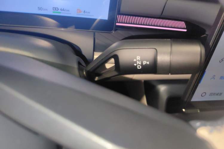 Used Lynk & Co 07 2024 EM-P 126 Long-Range Halo
