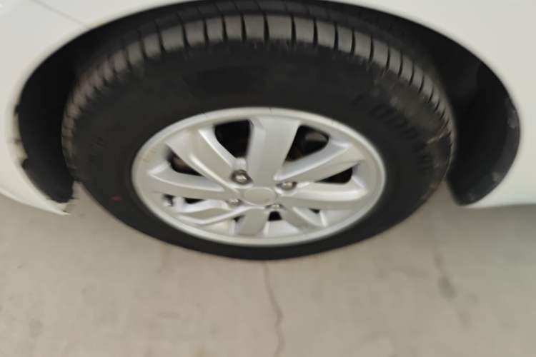 Used Kia K2 2015 Hatchback 1.4L AT GLS Cool Edition