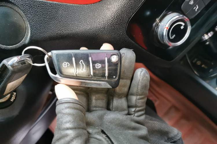 Used JAC Refine S2 2017 1.5L Manual Luxury Connect Edition
