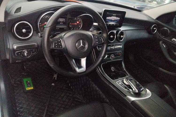 Used Mercedes-Benz C-Class 2018 C 180 L Fashion Edition Sport Version
