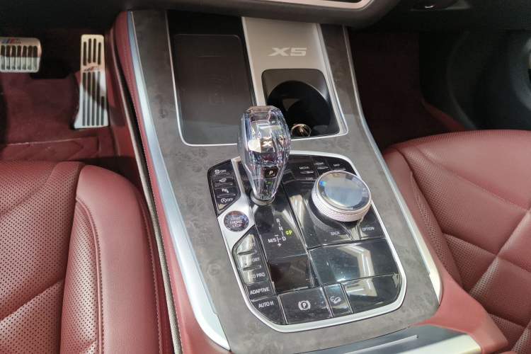 Used BMW X5 2022 Restyled xDrive 30Li Luxury Version M Sport Package