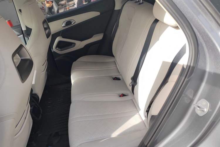 Used BYD Yuan UP 2024 401KM Leading Edition
