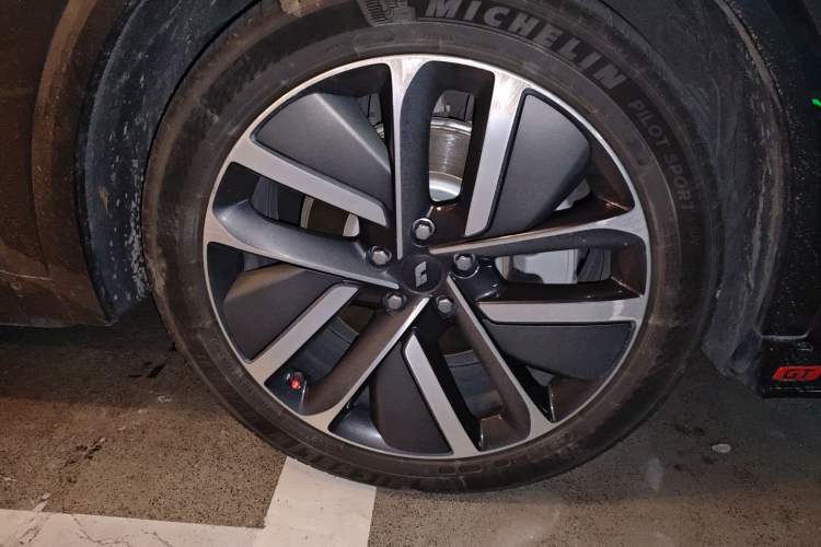 Used Li Auto L9 2022 Max model
