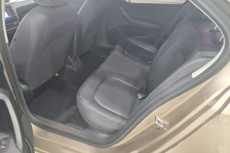 Used Skoda Rapid 2020 1.5L Automatic Comfort Edition
