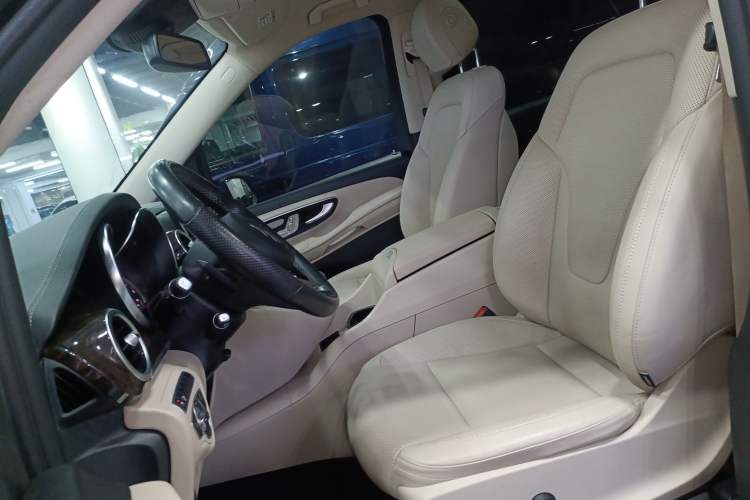 Used Mercedes-Benz V-Class 2018 V 260 L Prestige Extended Version China VI