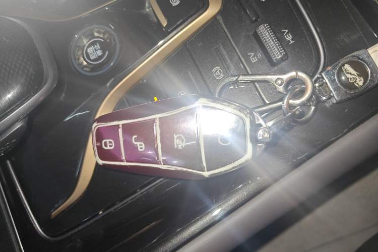 Used BYD Frigate 07 2023 DM-p 175 km Four-Wheel Drive Flagship Model
