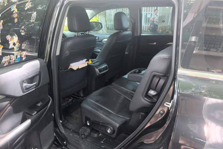 Used Toyota Highlander 2018 2.0T Four-Wheel Drive Luxury Edition 7 Seats China V Emission Standard
