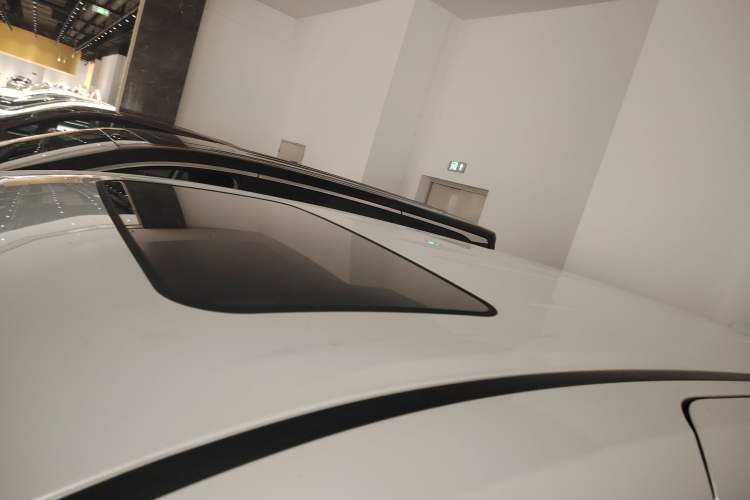 Used Toyota Sienna 2024 2.5L Hybrid Luxury Edition
