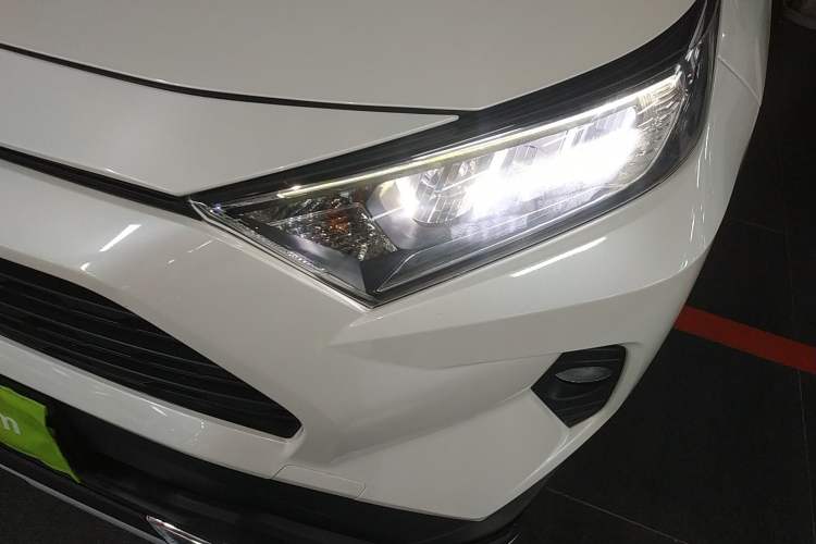 Used Toyota RAV4 2020 2.0L CVT 4x4 Trend Edition
