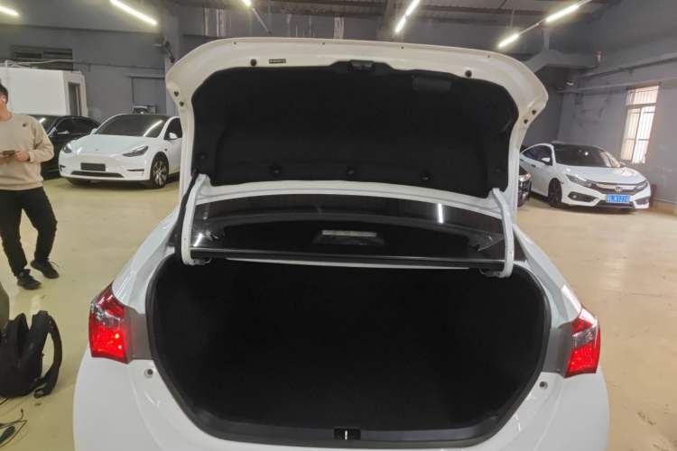 Used Toyota Corolla 2017 Revised Version 1.2T S-CVT GL