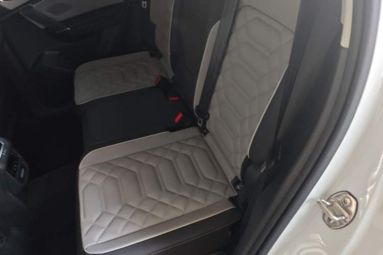 Used Volkswagen Tayron 2023 Revised Version 380TSI All-Wheel Drive R-Line High-Energy Edition
