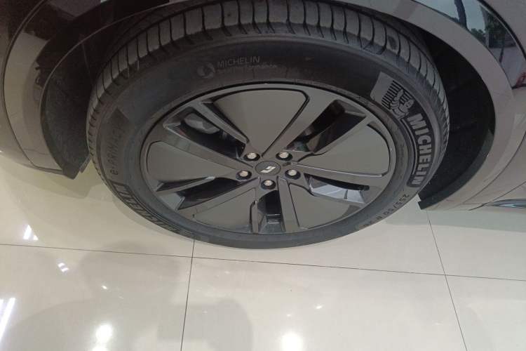 Used Li Auto L8 2024 PRO Model
