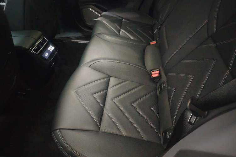 Used Zeekr 001 2023 WE Edition 100 kWh