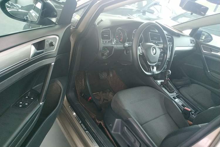 Used Volkswagen Golf 2019 280TSI DSG Comfort Version China VI Standard
