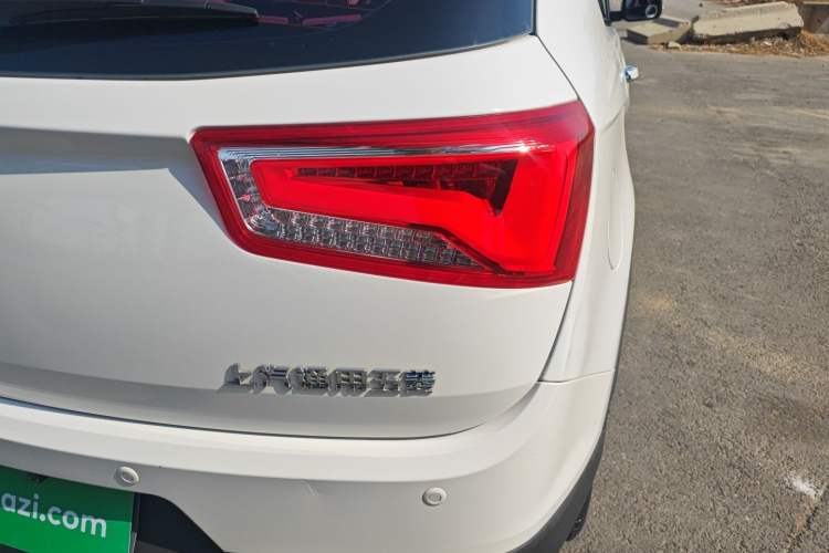 Used Baojun 560 2016 1.8L iAMT Luxury Model
