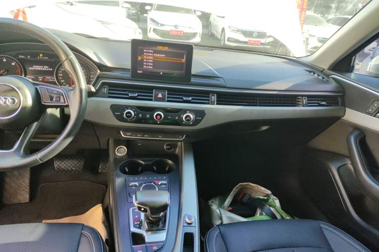 Used Audi A4L 2019 40 TFSI Ambition China VI