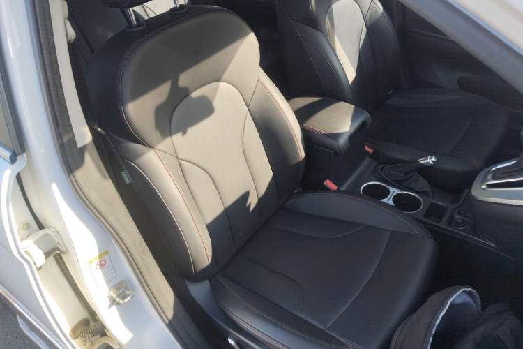 Used Haval H6 2015 Sport Edition 1.5T Automatic Two-Wheel Drive Luxury Model
