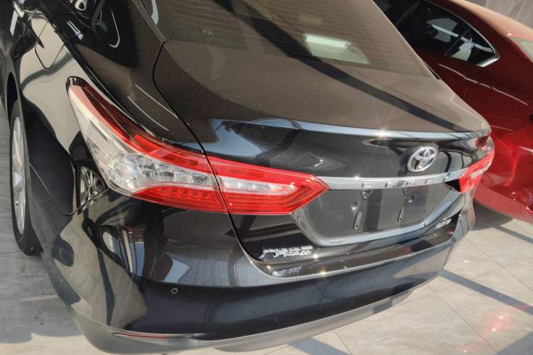 Used Toyota Camry 2021 2.0G Luxury Edition
