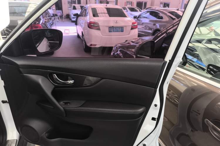 Used Nissan X-Trail 2017 2.0L CVT Comfort Edition 2WD
