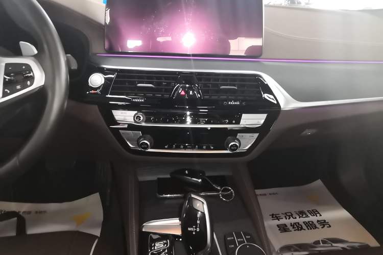 Used BMW 5 Series 2021 530Li Leading Model M Sport Package