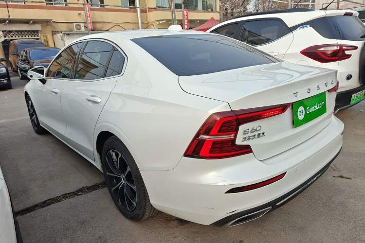 Used Volvo S60 2021 T4 Zhiyi Luxury Edition