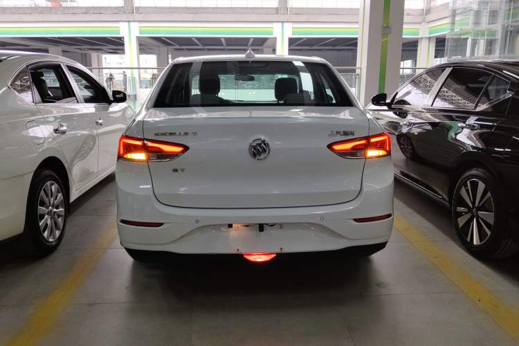 Used Buick GT 2018 15T Dual-Clutch Elite Model China V Standard