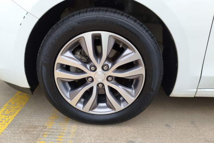 Used Buick GT 2019 18T Automatic Connected Elite Model China VI Standard
