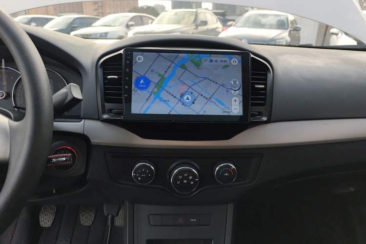 Used Roewe 350 2015 1.5L Manual Luxury Sunroof Edition
