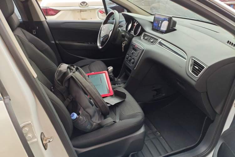 Used Peugeot 308 2014 Enjoy Edition Classic 1.6L Manual YouShang Model
