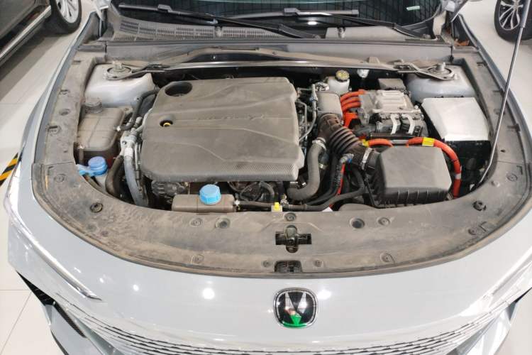 Used Changan UNI-V iDD 2023 ZhiDian iDD 1.5T 113km Smart & Fun Version
