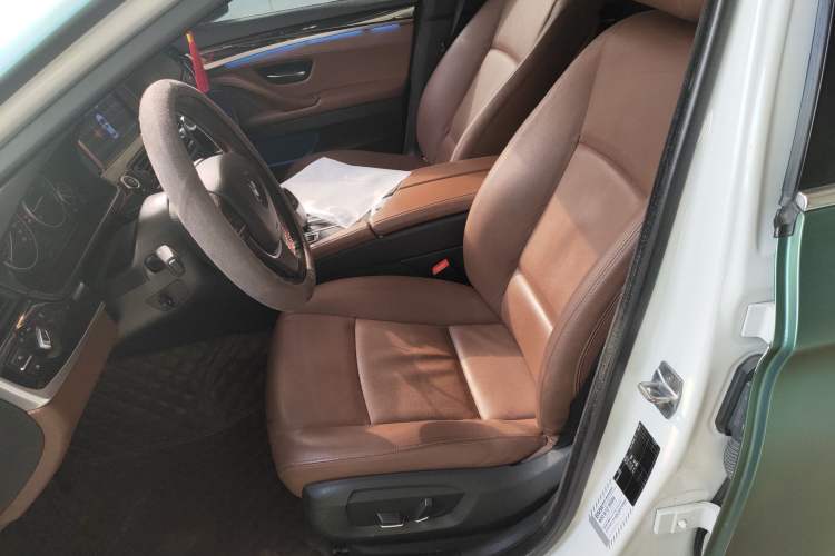 Used BMW 5 Series 2017 520Li Elegant Edition
