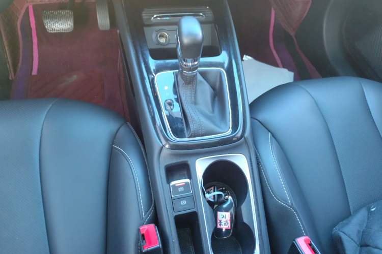 Used Roewe i5 2020 1.5L Automatic 4G Connect Luxury Flagship Edition
