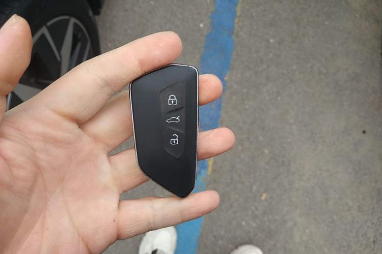 Used Volkswagen ID.4 CROZZ 2022 Long-Range Lite PRO Edition