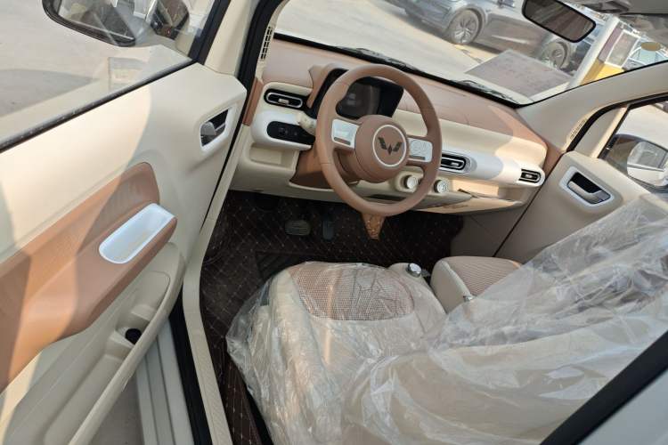 Used Wuling Hongguang MINIEV 2024 3rd Generation 215km Youth Edition
