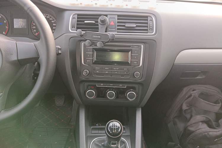 Used Volkswagen Sagitar 2014 1.6L Manual Comfort Model