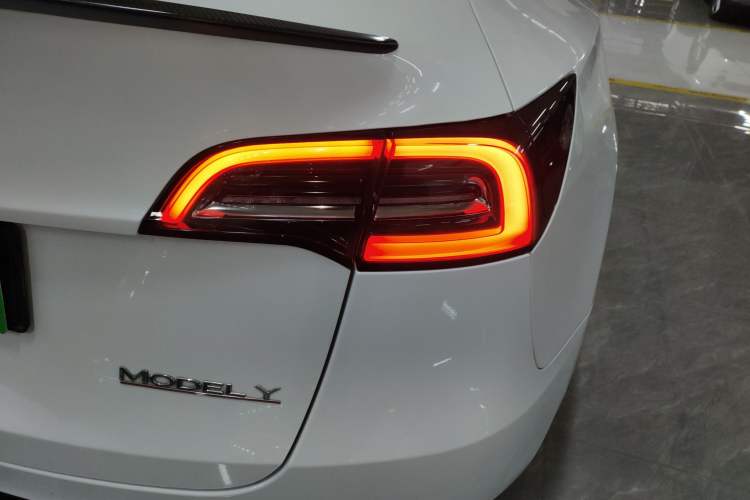 Used Tesla Model Y 2022 Performance High-Performance All-Wheel-Drive Version