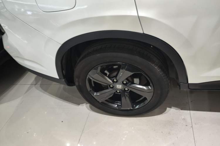 Used Baojun RM-5 2019 1.5T Manual Elite Version with 24-Hour Online Service 6 Seats
