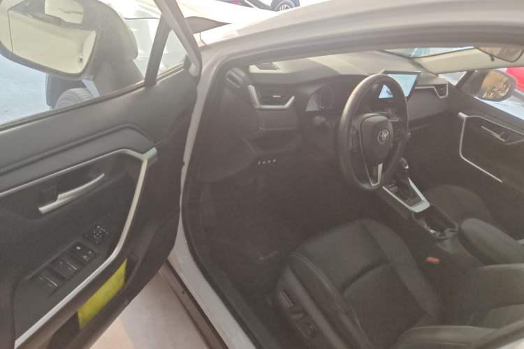 Used Toyota Wildlander 2023 2.0L CVT Four-Wheel Drive Luxury PLUS Edition