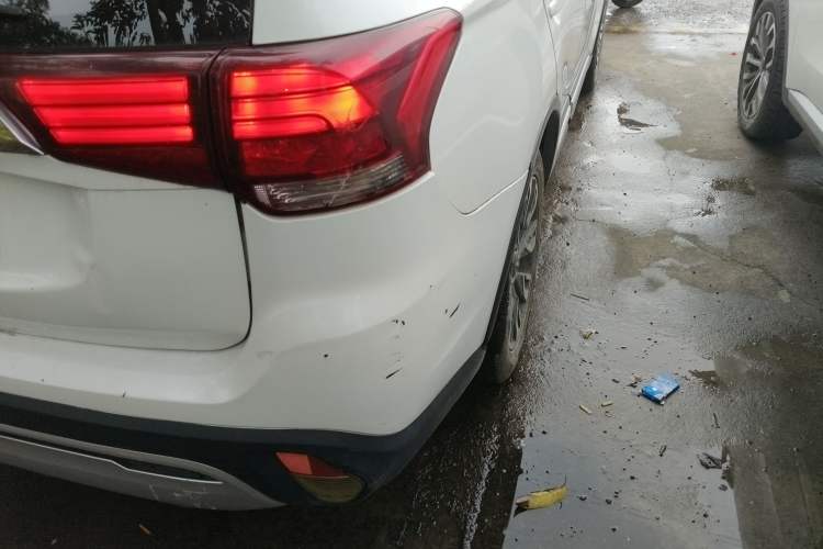 Used Mitsubishi Outlander 2020 2.0L Two-Wheel Drive Comfort Edition 5 Seats
