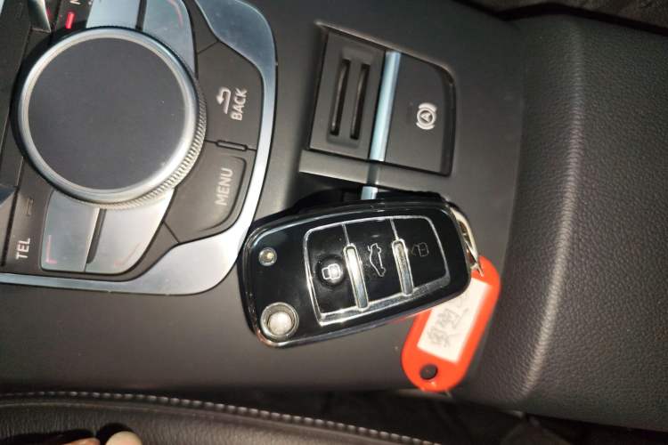 Used Audi A3 2016 Limousine 40 TFSI Luxury Model
