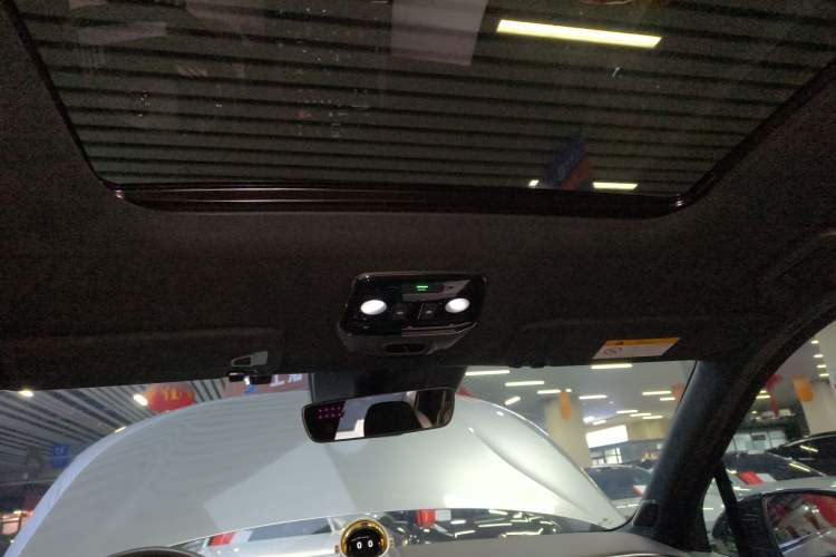 Used Nio ES8 2020 415 km Range 7-Seater Version