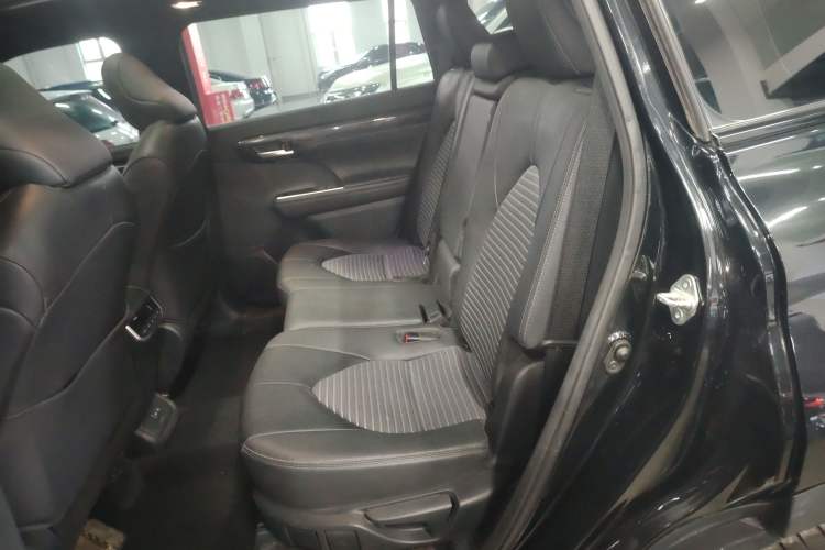 Used Toyota Crown Kluger 2021 2.5L HEV Four-Wheel Drive Luxury Edition
