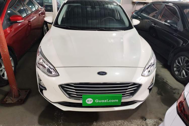 Used Ford Focus 2019 Sedan EcoBoost 180 Automatic Trend Edition