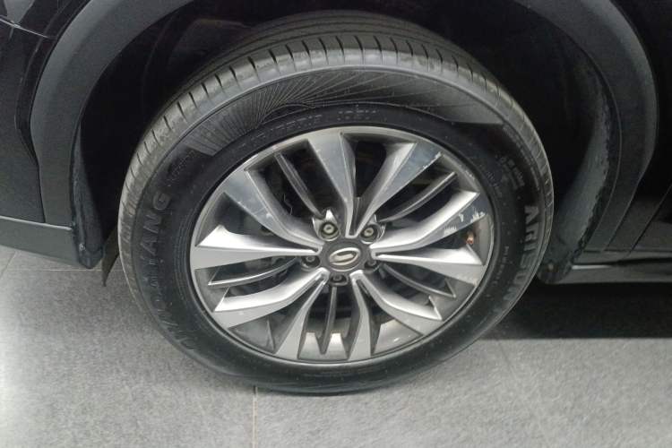 Used GAC Trumpchi GS8 2017 320T Two-Wheel Drive Luxury Smart Connectivity Version (7 Seats)
