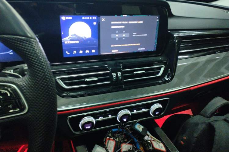 Used Hongqi HS5 2023 2.0T Four-Wheel Drive Flagship Pro Edition
