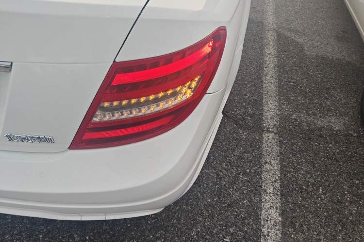 Used Mercedes-Benz C-Class 2013 C 180 Classic Grand Edition
