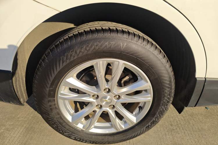 Used Chevrolet Equinox 2019 535T Automatic YuJie Edition China VI
